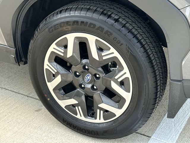 Used 2026 Subaru Forester Premium image 12