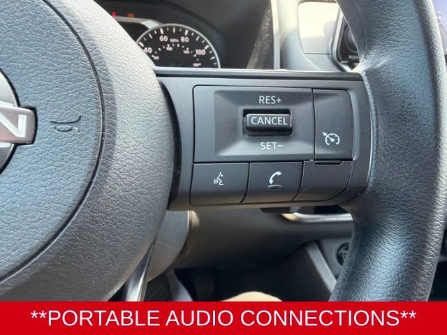 Used 2024 Nissan Rogue S AWD/4WD image 13