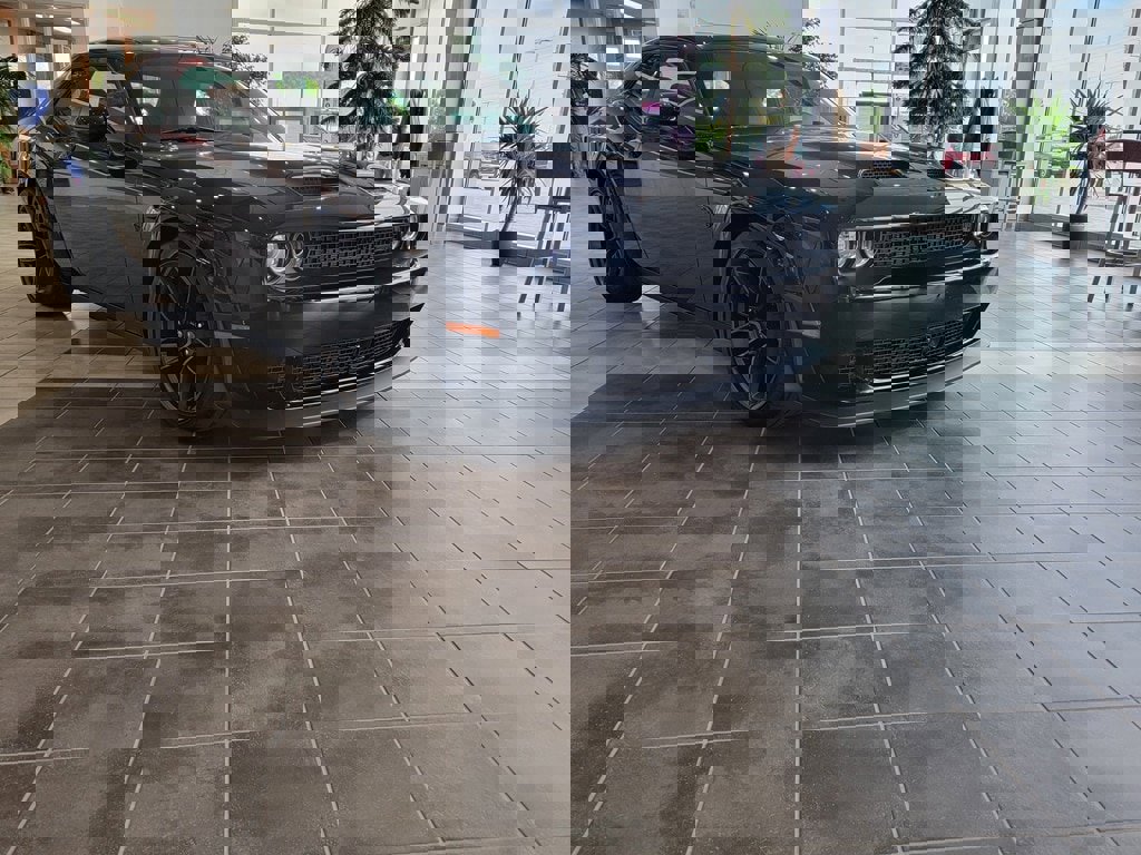 Used 2023 Dodge Challenger SRT Hellcat image 11