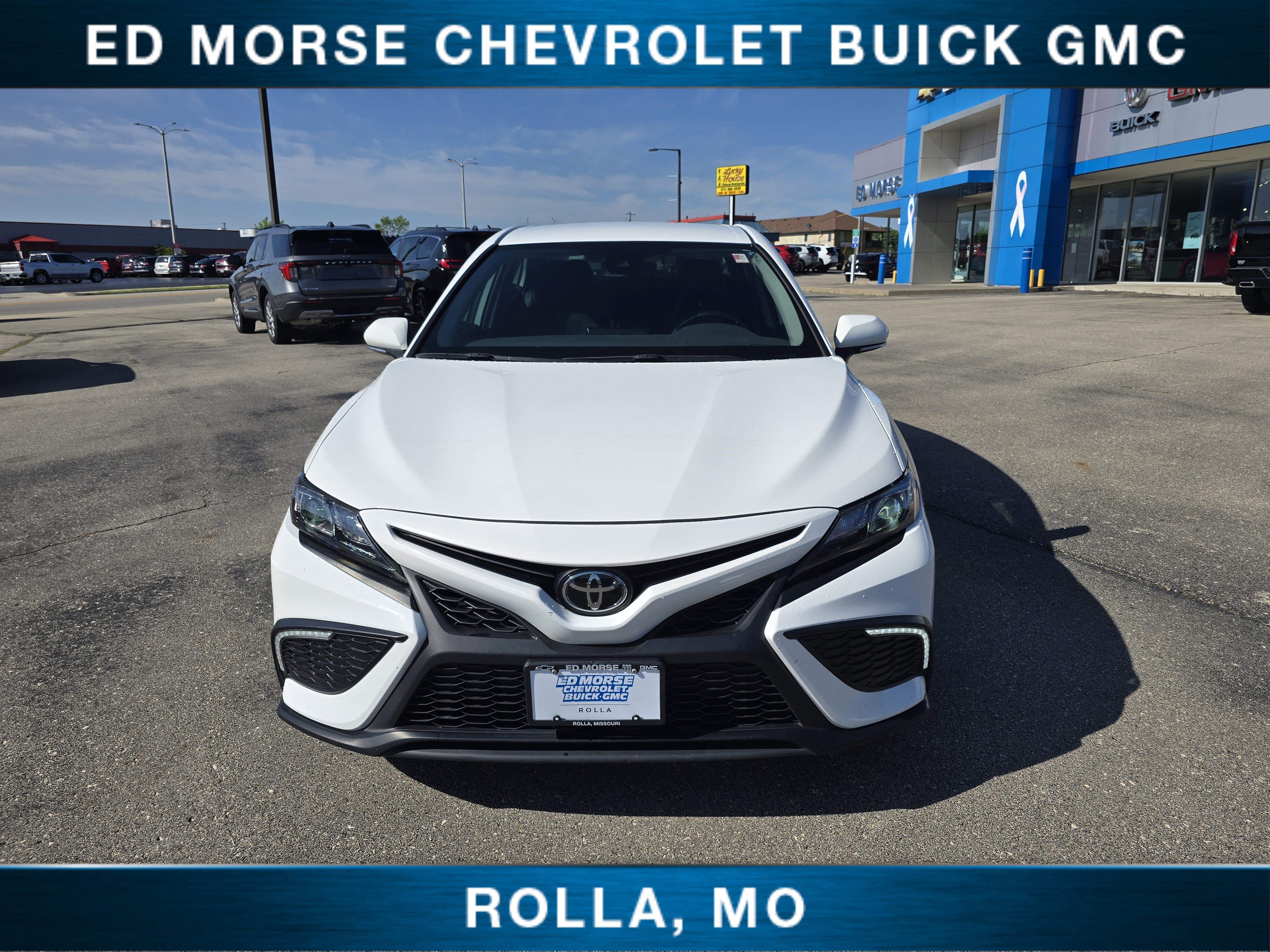 Used 2024 Toyota Camry SE FWD image 9