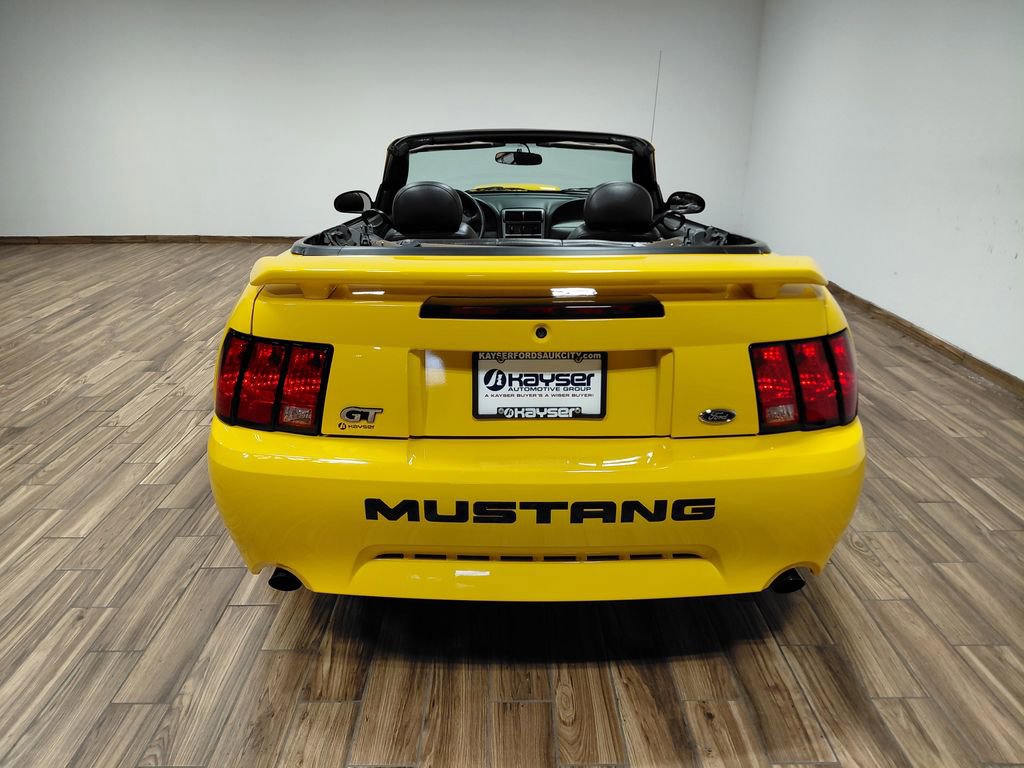 Used 2004 Ford Mustang GT image 22