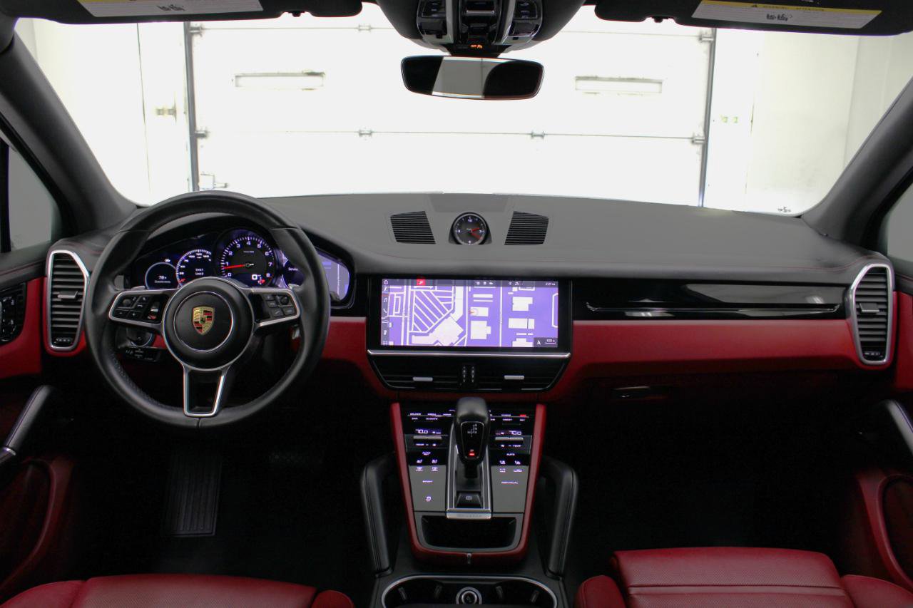 Used 2021 Porsche Cayenne image 50
