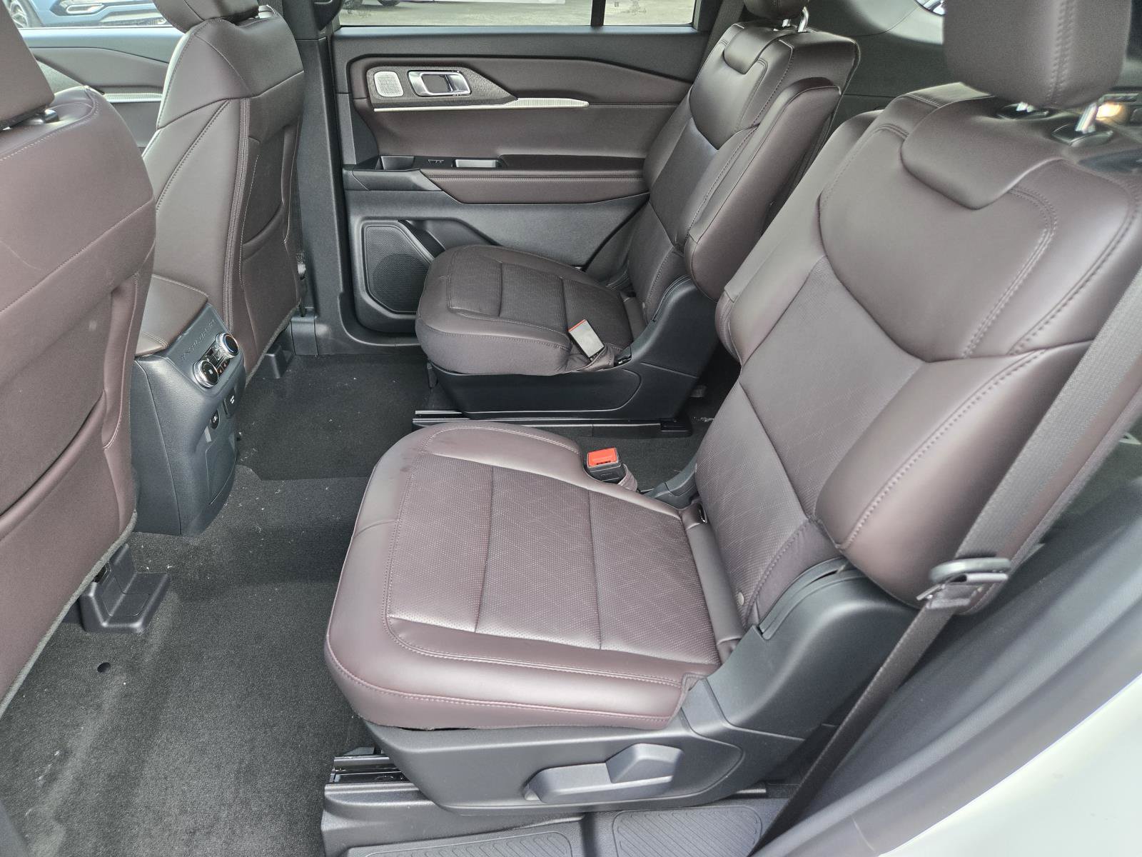 New 2026 Ford Explorer Platinum RWD image 19