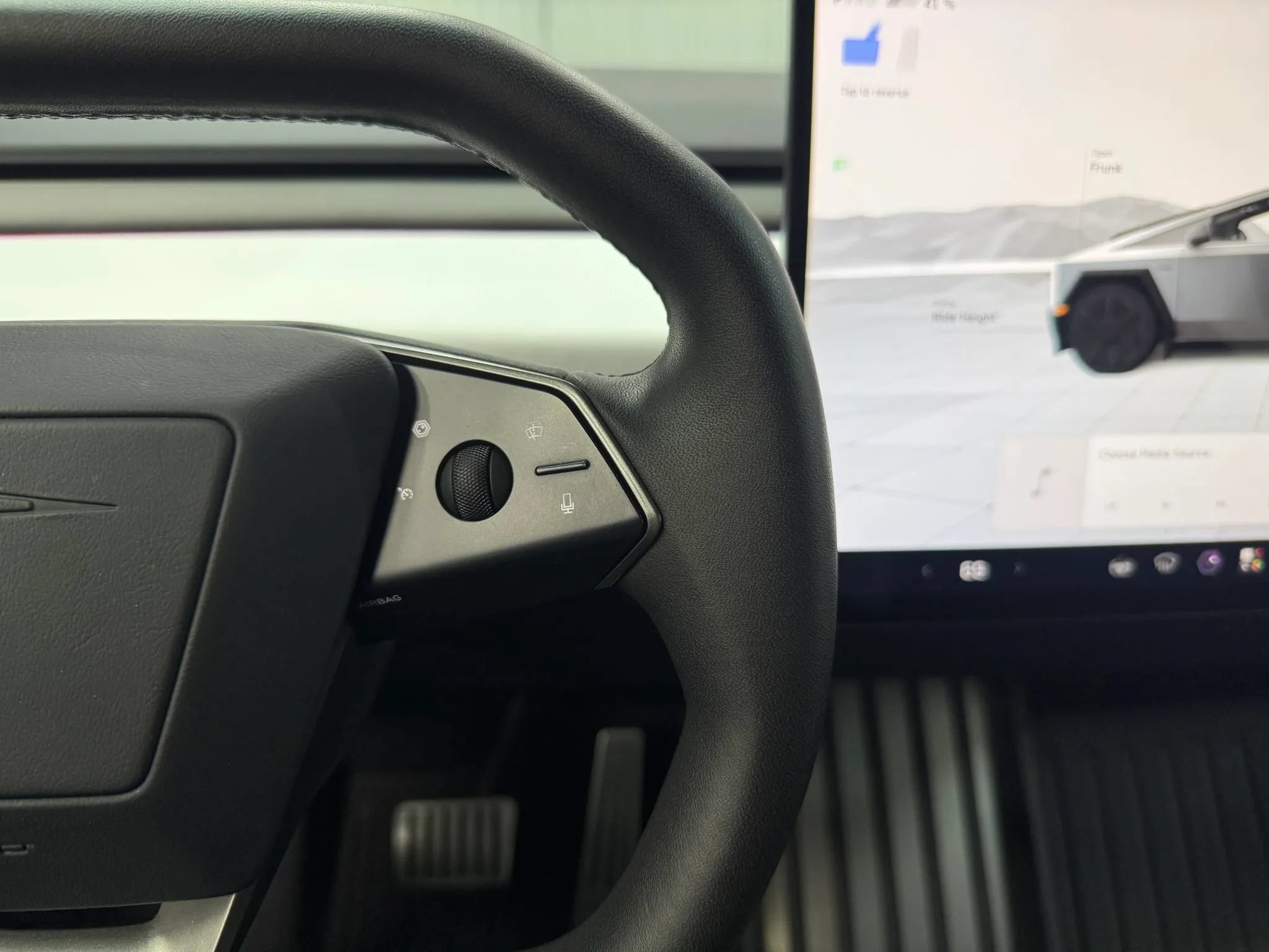 Used 2024 Tesla Cybertruck AWD Crew Cab image 28