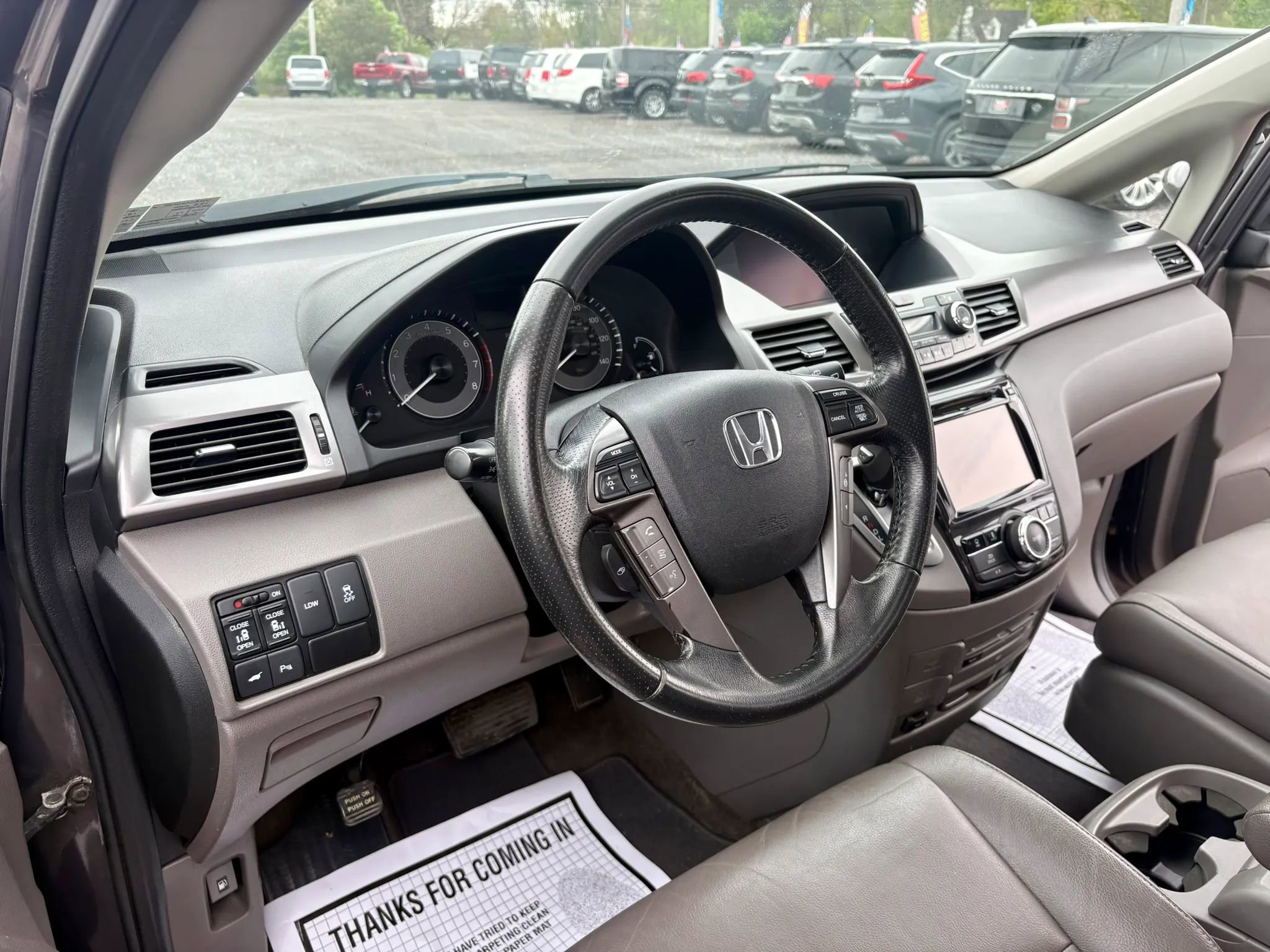 Used 2015 Honda Odyssey Touring Elite image 16