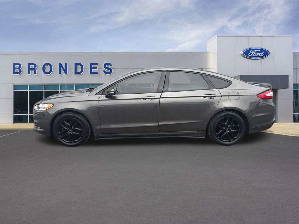Used 2016 Ford Fusion SE