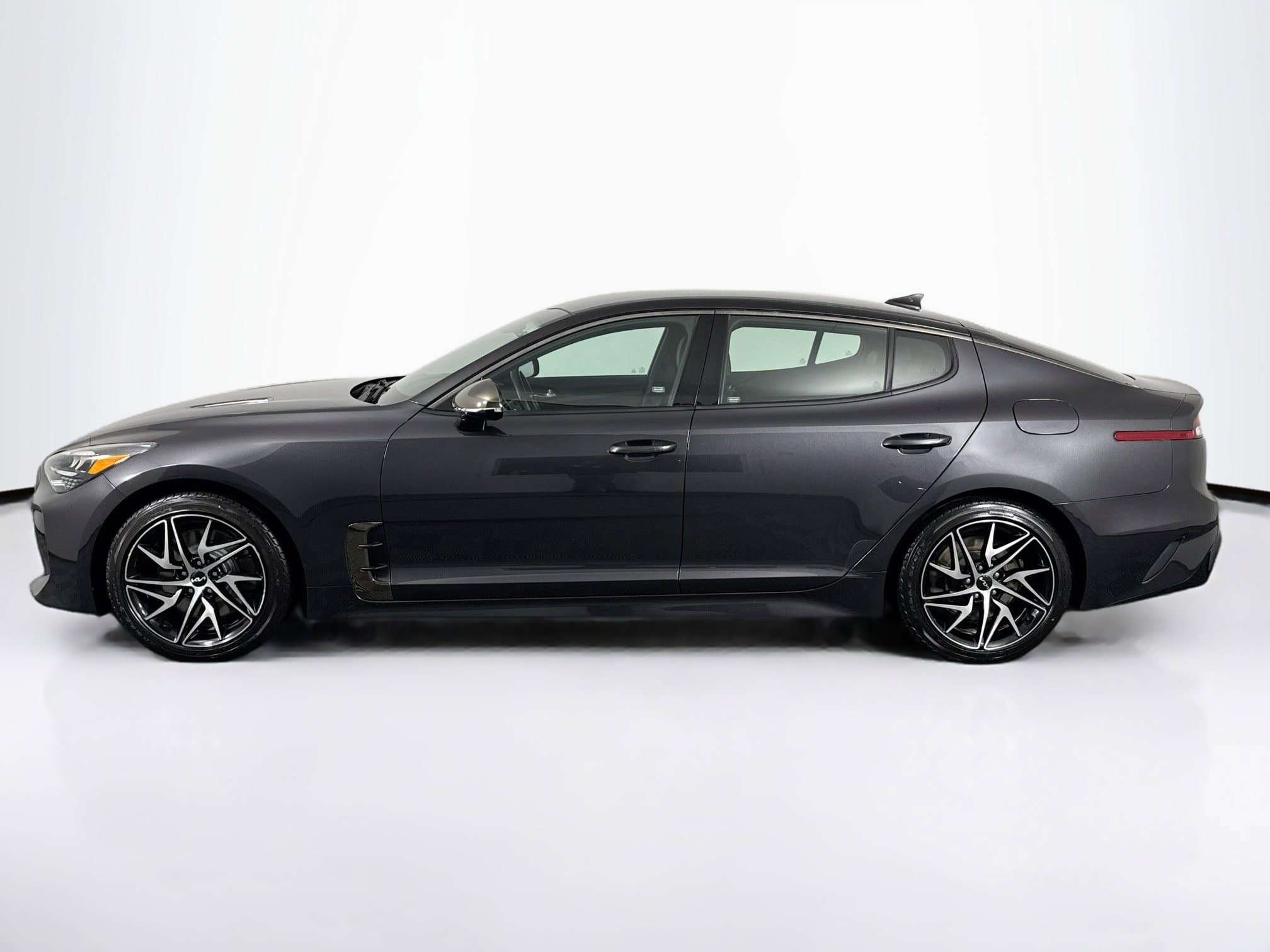 Used 2022 Kia Stinger GT-Line image 7