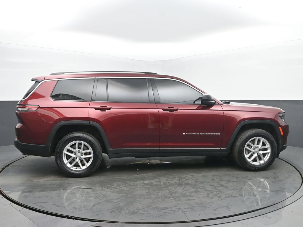 Used 2023 Jeep Grand Cherokee L Laredo image 6