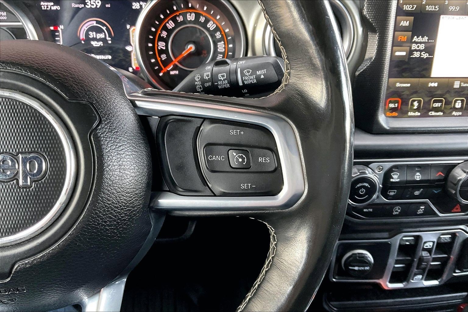 Used 2019 Jeep Wrangler Unlimited Sahara w/ Uconnect 4C Nav & Sound Group image 10