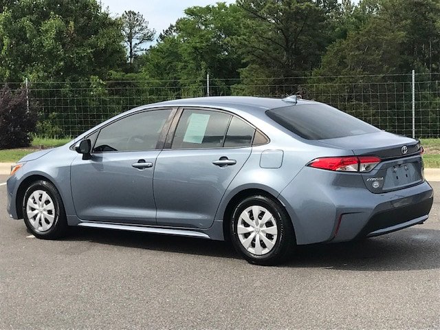 Used 2021 Toyota Corolla L FWD image 3