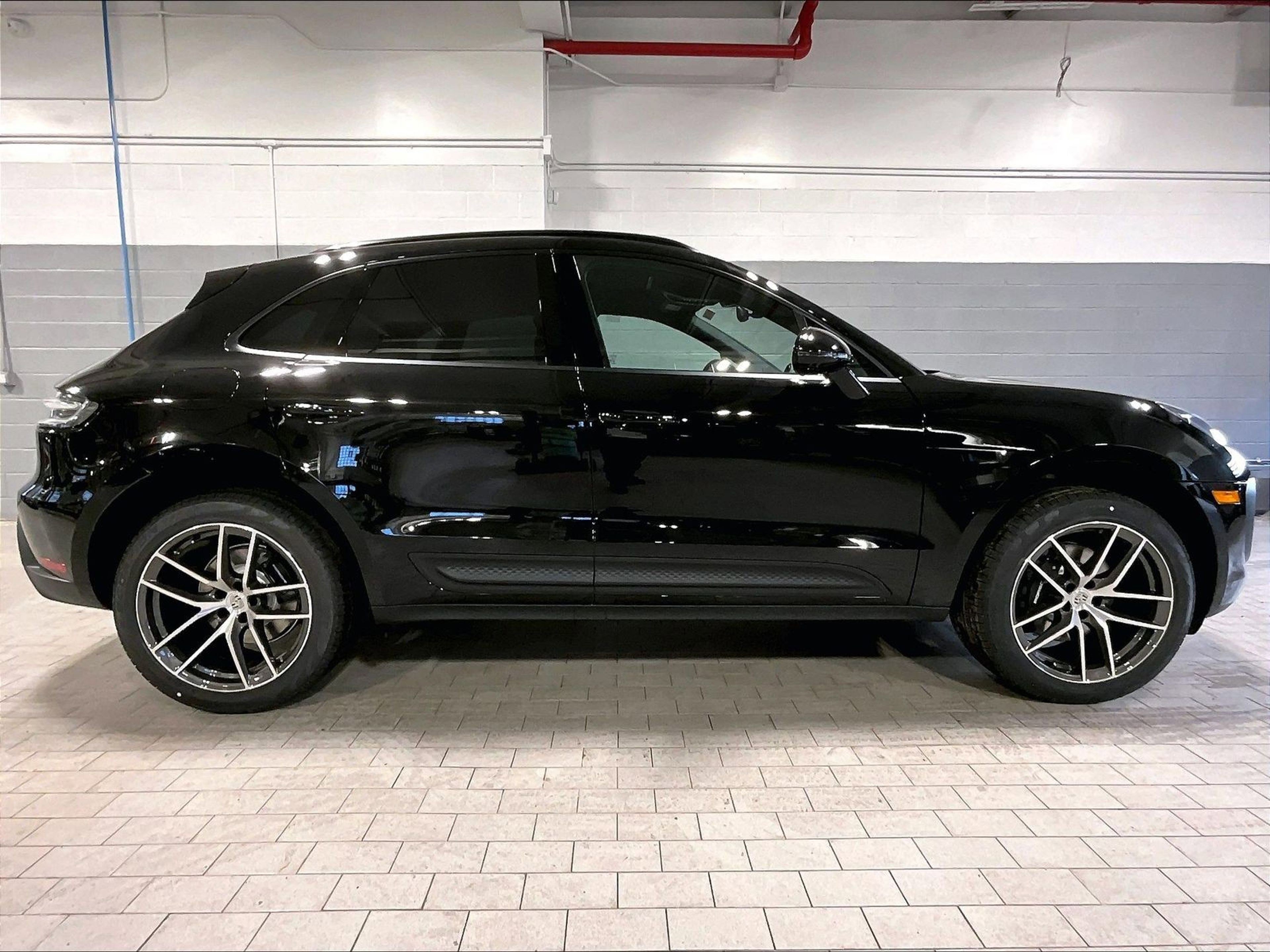 New 2026 Porsche Macan image 6
