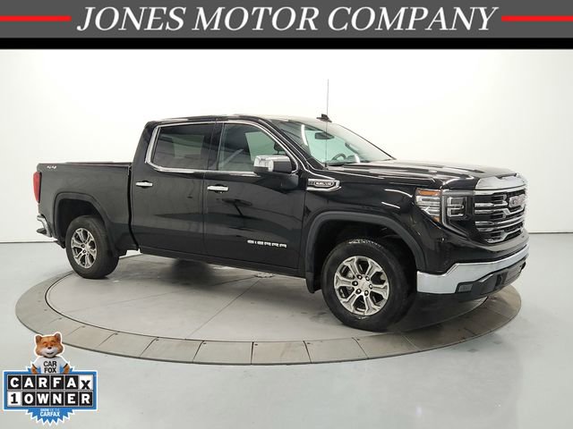 Used 2025 GMC Sierra 1500 SLT image 1