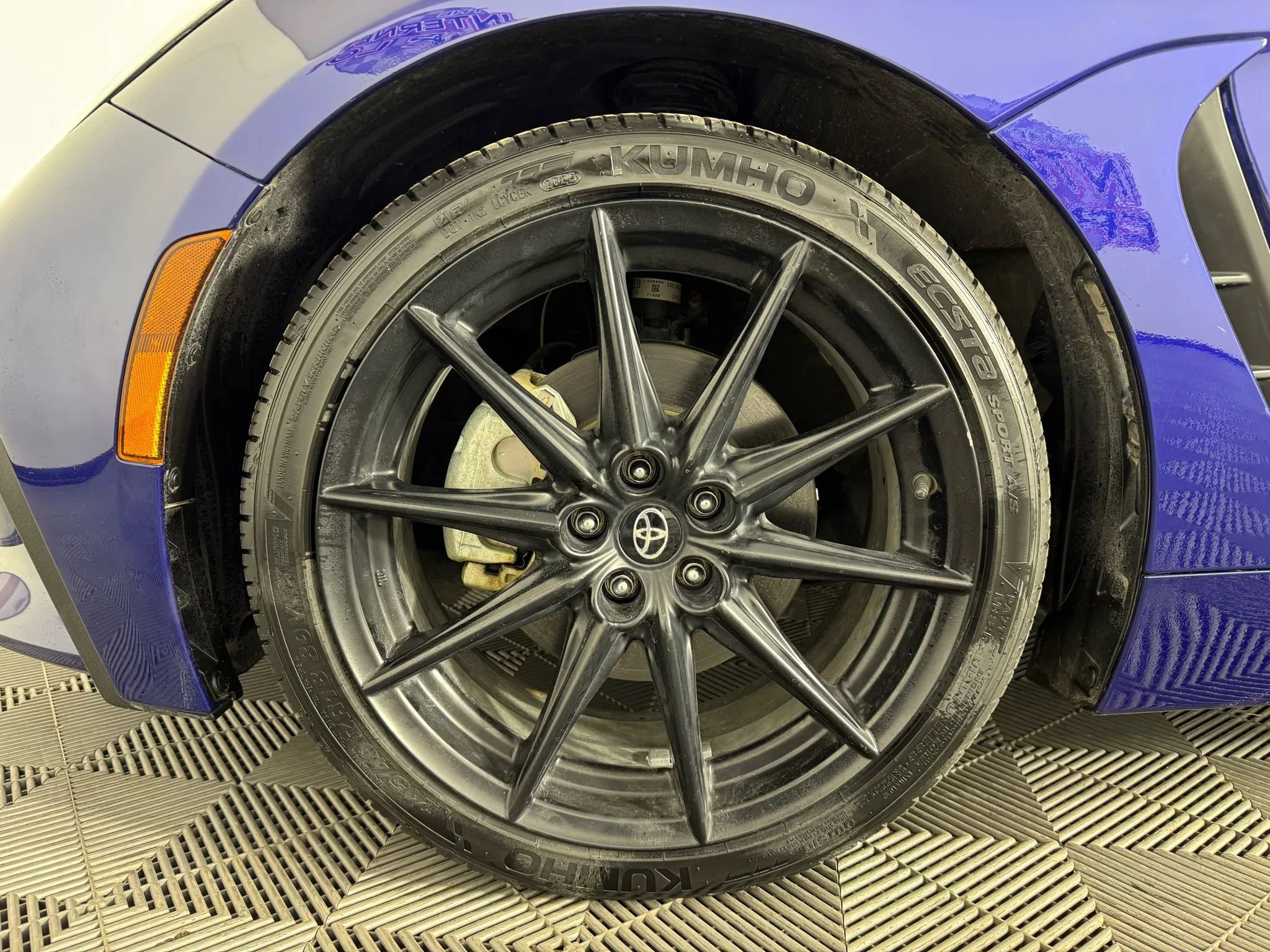 Used 2024 Toyota GR86 Premium RWD image 36