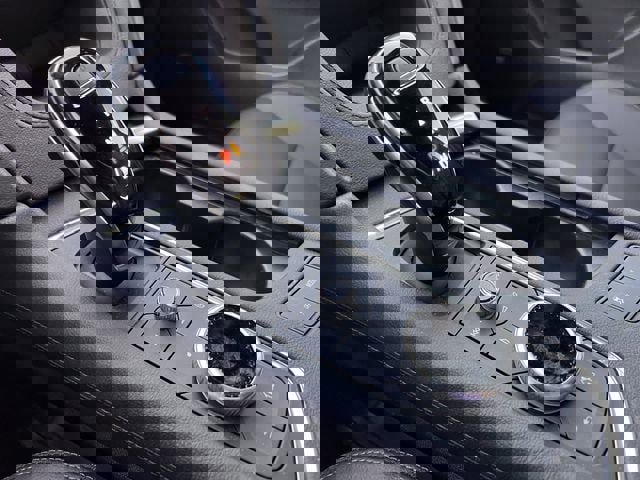 New 2026 Cadillac XT5 Luxury image 17