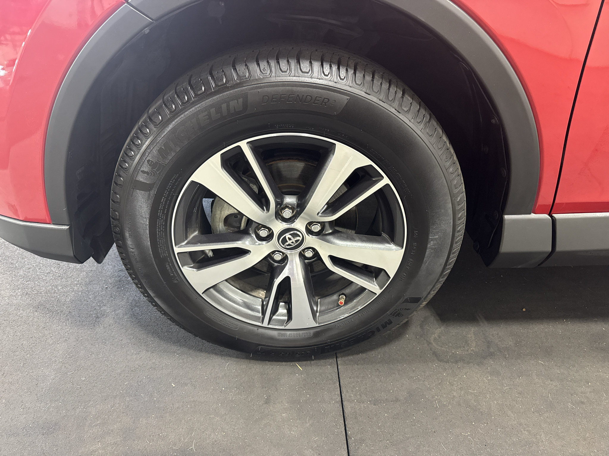 Used 2017 Toyota RAV4 XLE FWD image 11