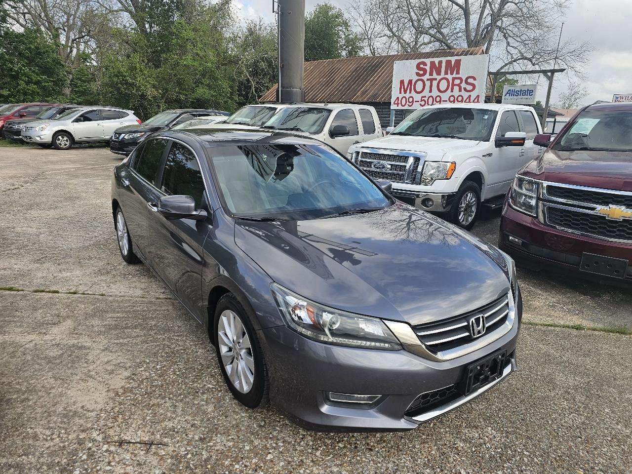 Used 2013 Honda Accord EX image 2