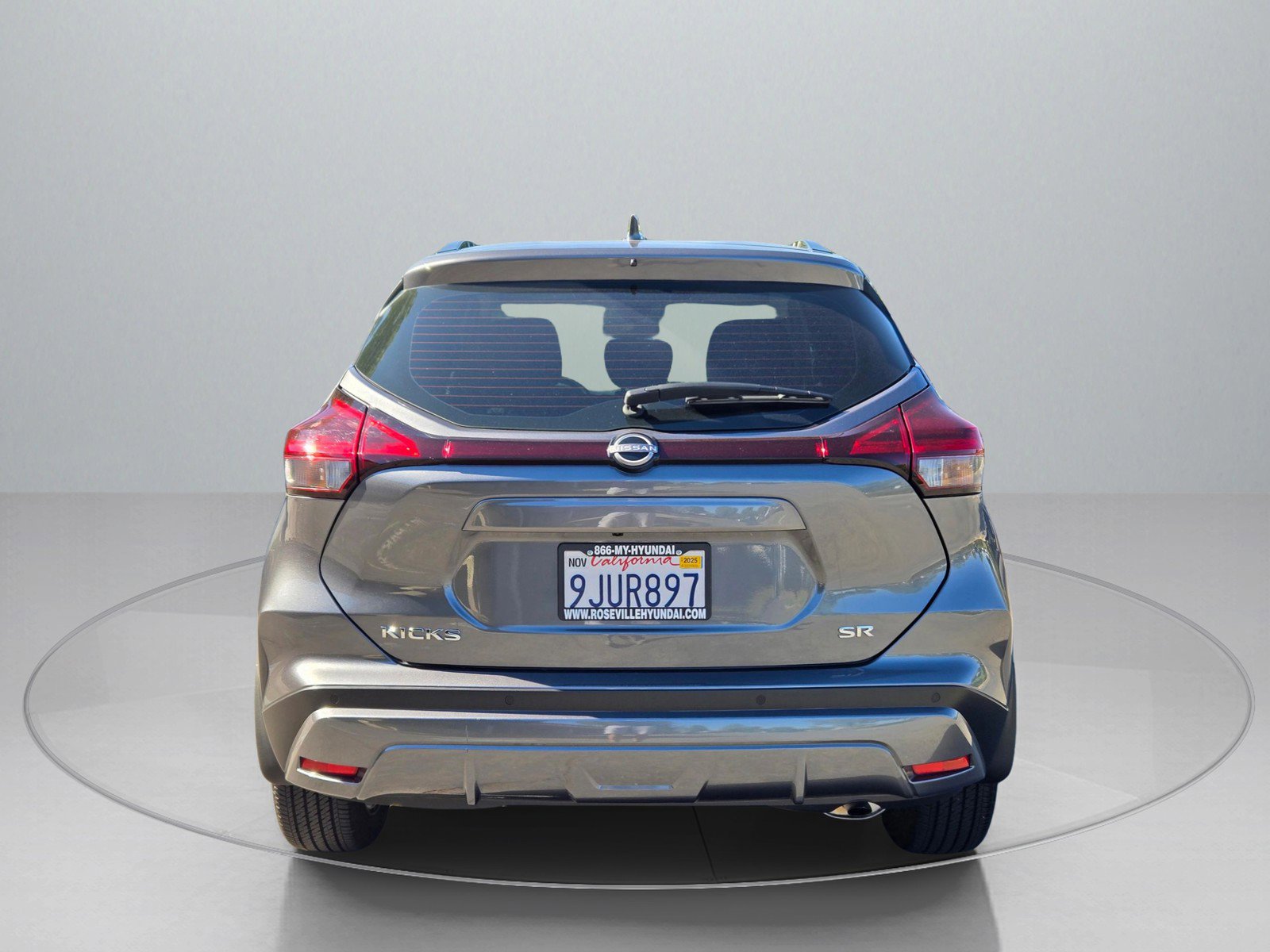 Used 2023 Nissan Kicks SR image 7
