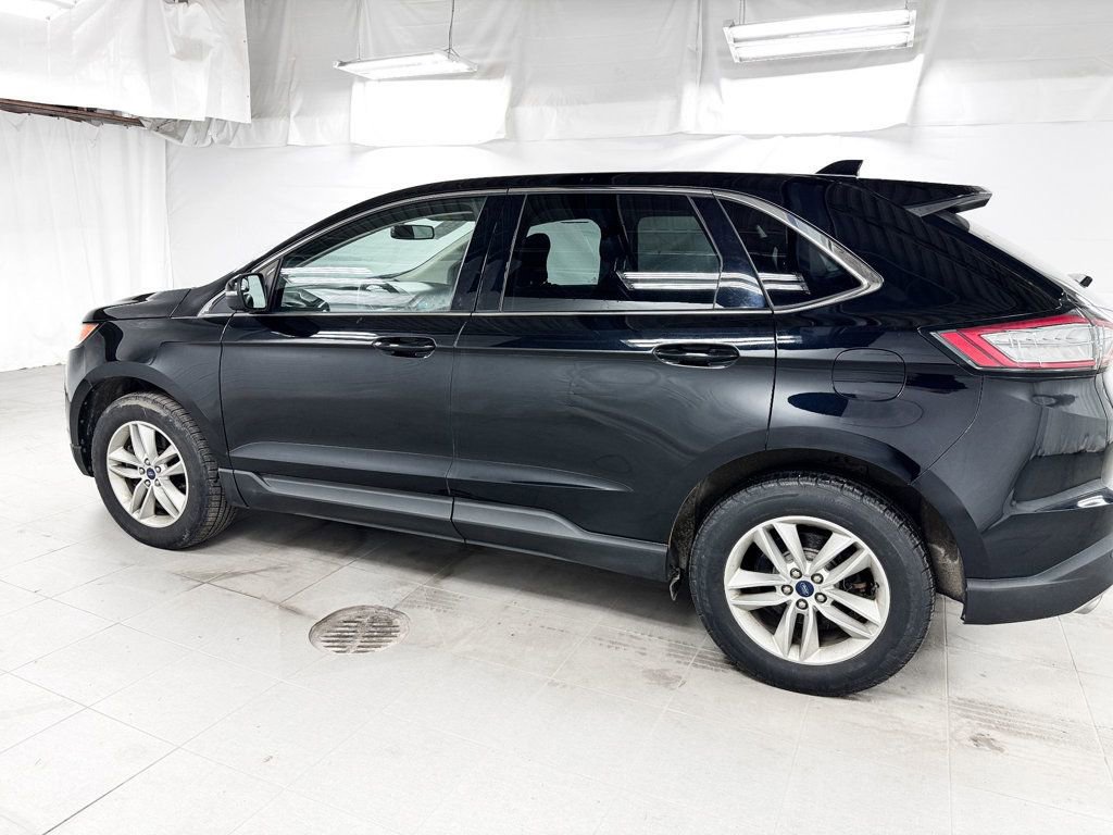 Used 2017 Ford Edge SEL AWD/4WD image 3
