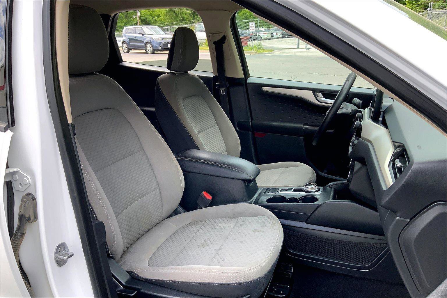 Used 2020 Ford Escape SE FWD image 7