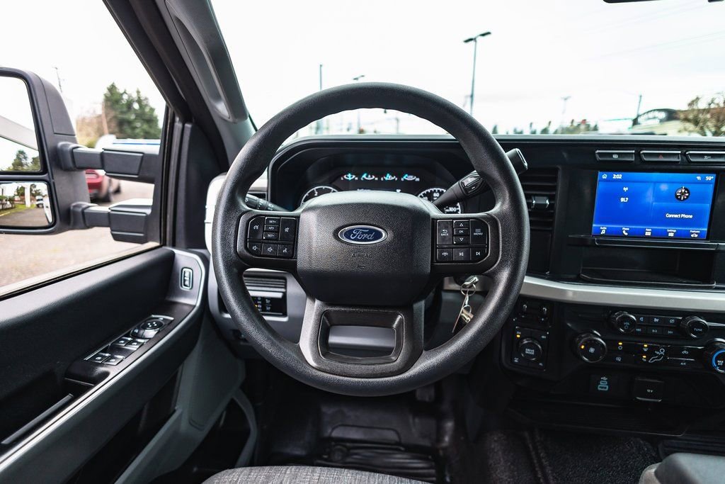Used 2024 Ford F350 XLT image 27