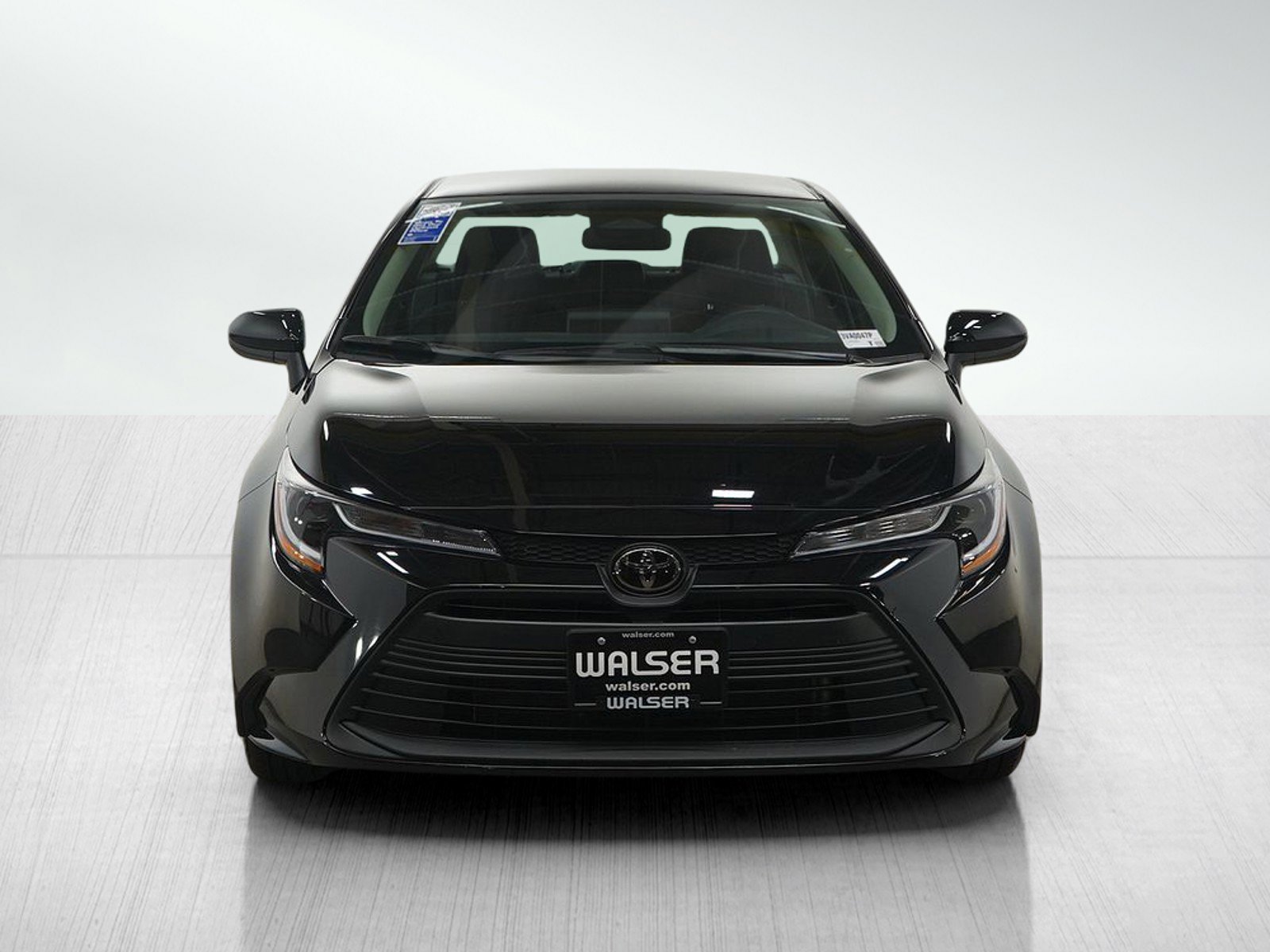 Used 2025 Toyota Corolla LE FWD image 8