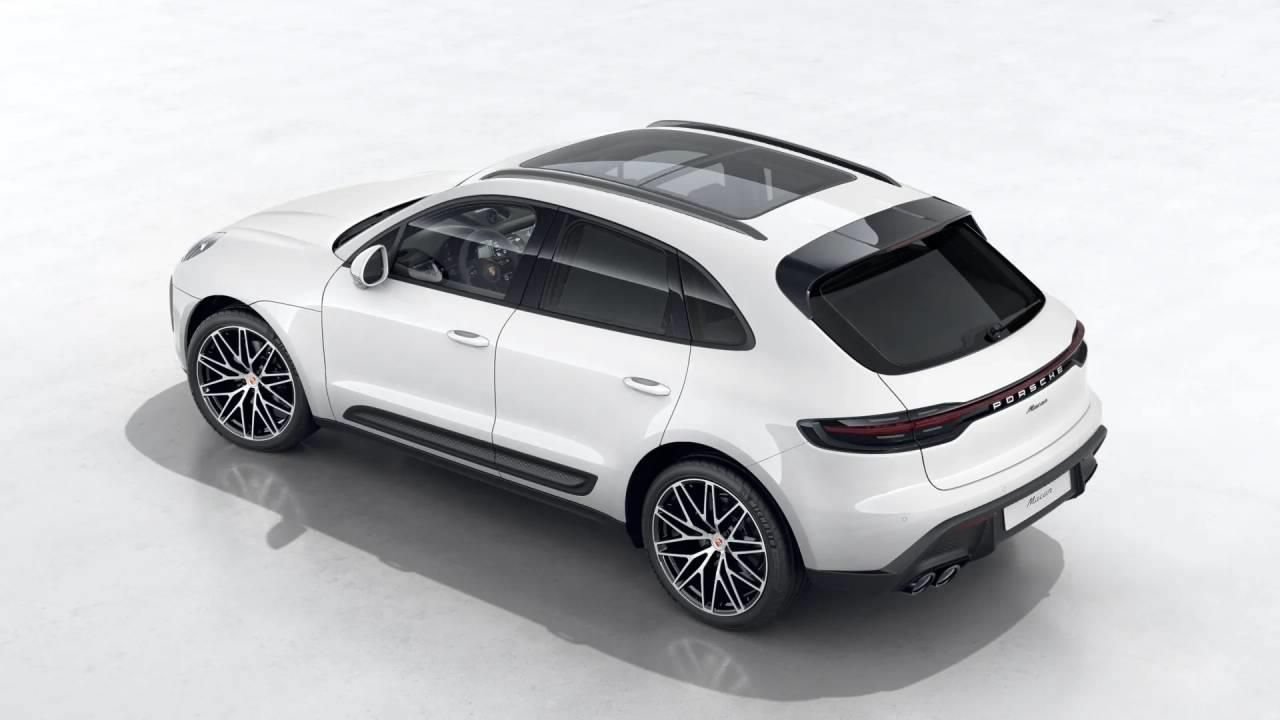 Used 2026 Porsche Macan AWD/4WD image 4