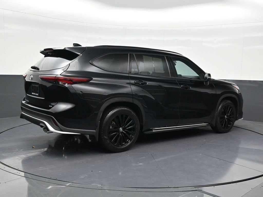 Used 2024 Toyota Highlander XSE image 5