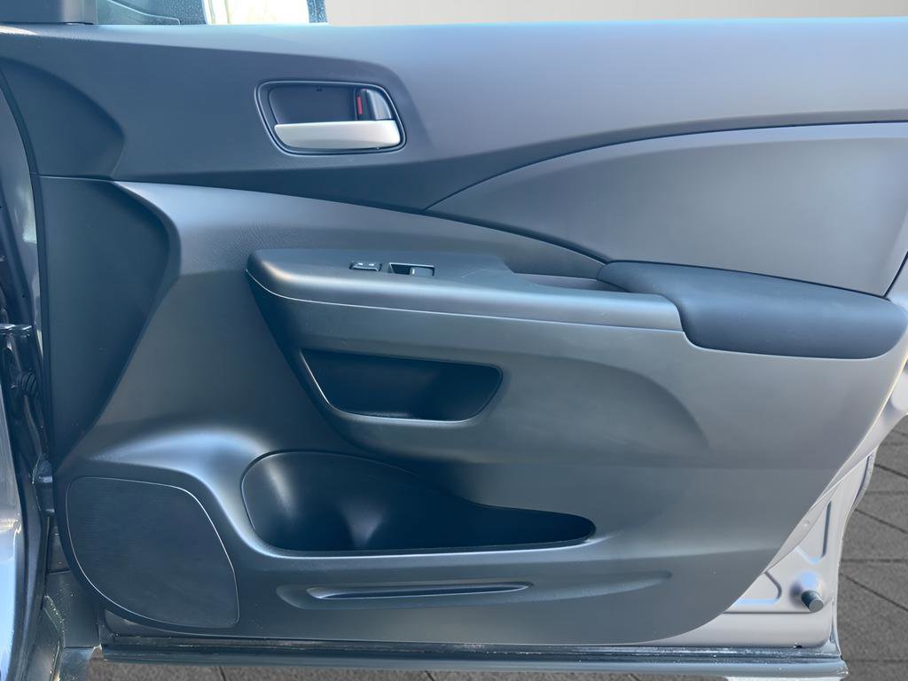 Used 2015 Honda CR-V LX image 44