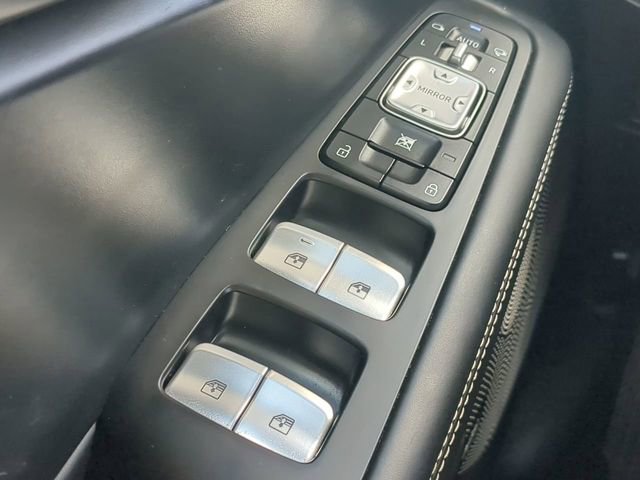 Used 2021 Genesis G90 5.0 Ultimate image 23