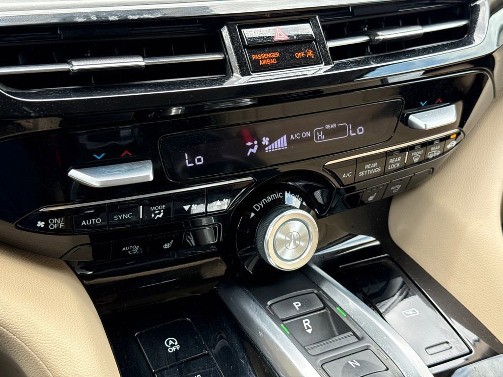 Used 2023 Acura MDX SH-AWD image 28