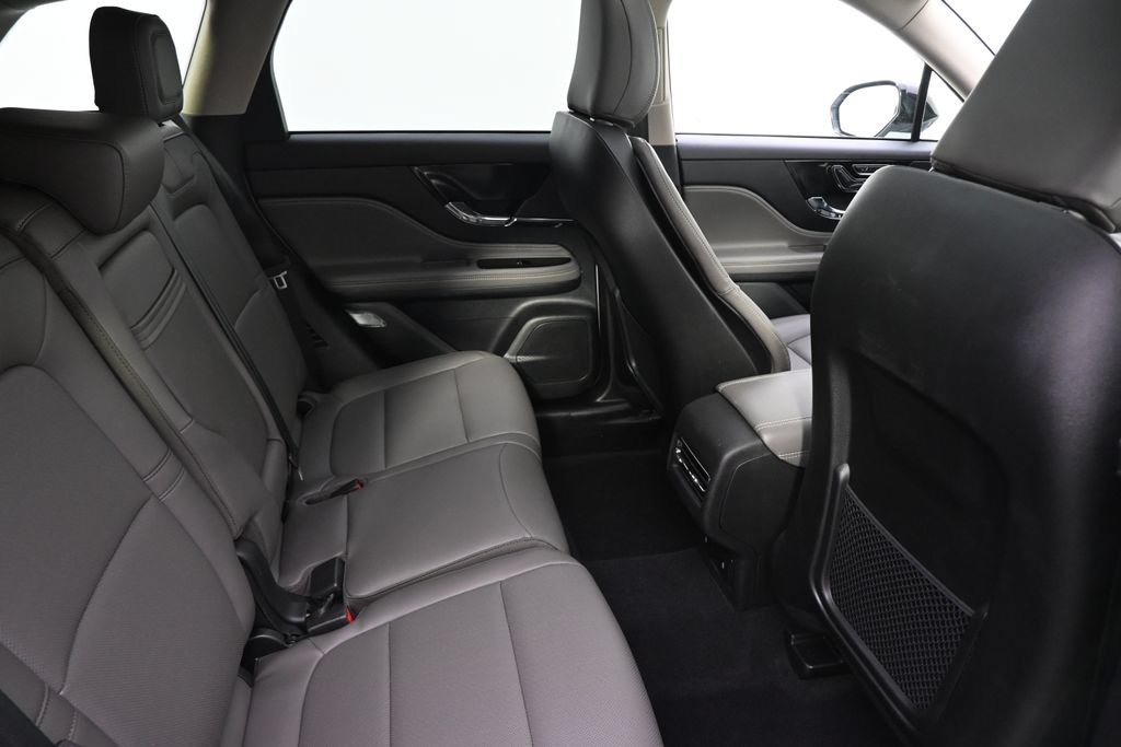 Used 2026 Lincoln Corsair Premiere AWD/4WD image 18