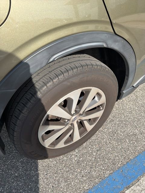 Used 2020 Subaru Outback Premium image 18