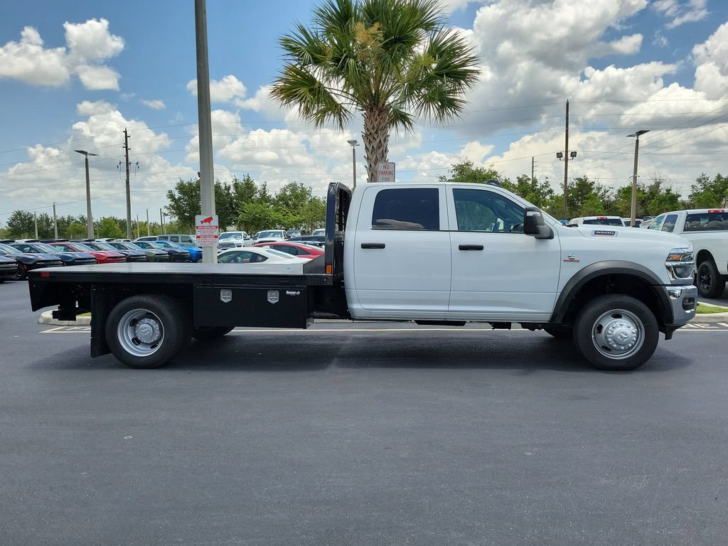 New 2026 RAM 5500 Tradesman w/ Chrome Appearance Group AWD/4WD image 4