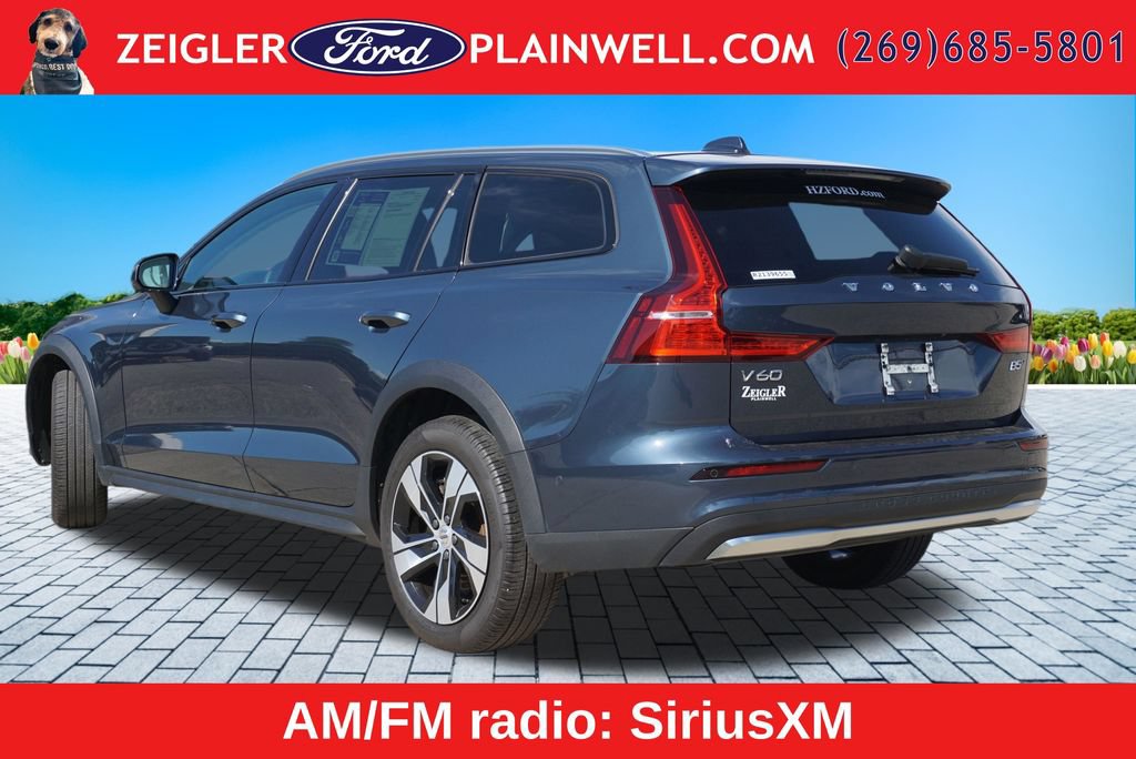 Used 2024 Volvo V60 B5 Cross Country Plus AWD/4WD image 3