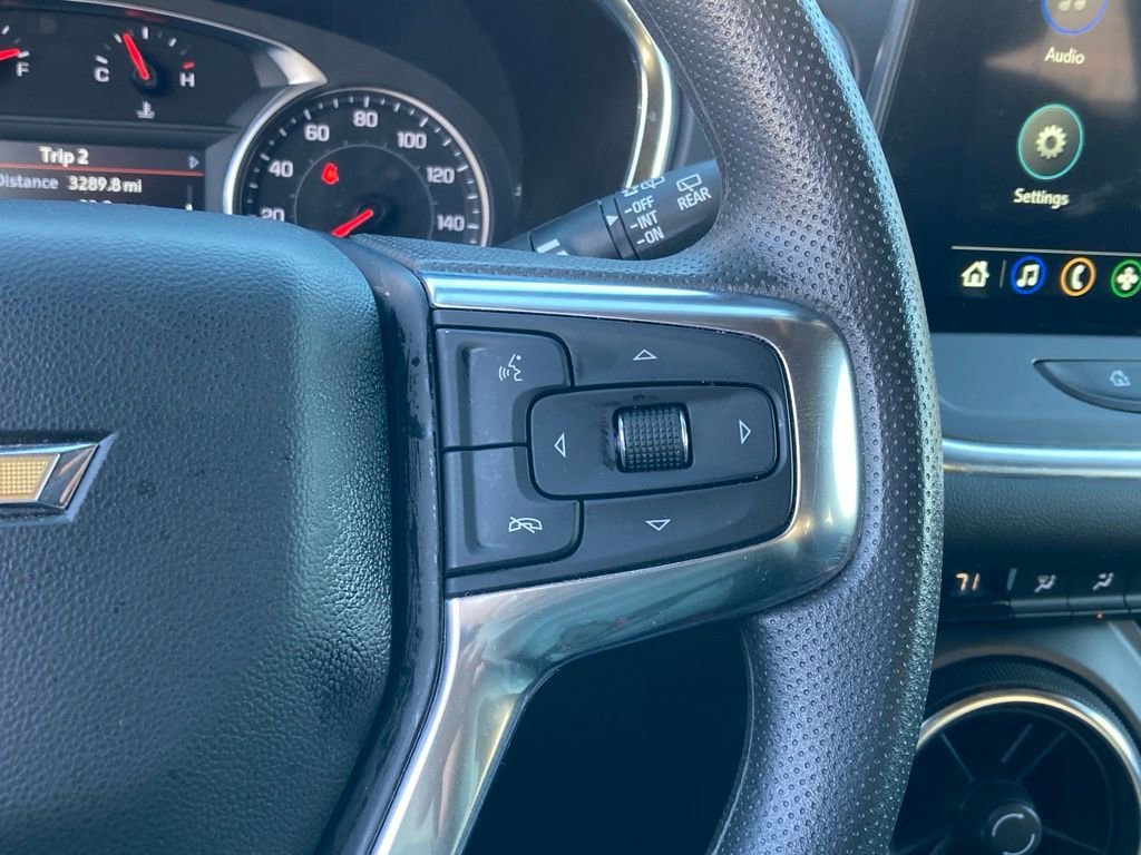 Used 2025 Chevrolet Blazer LT FWD image 12