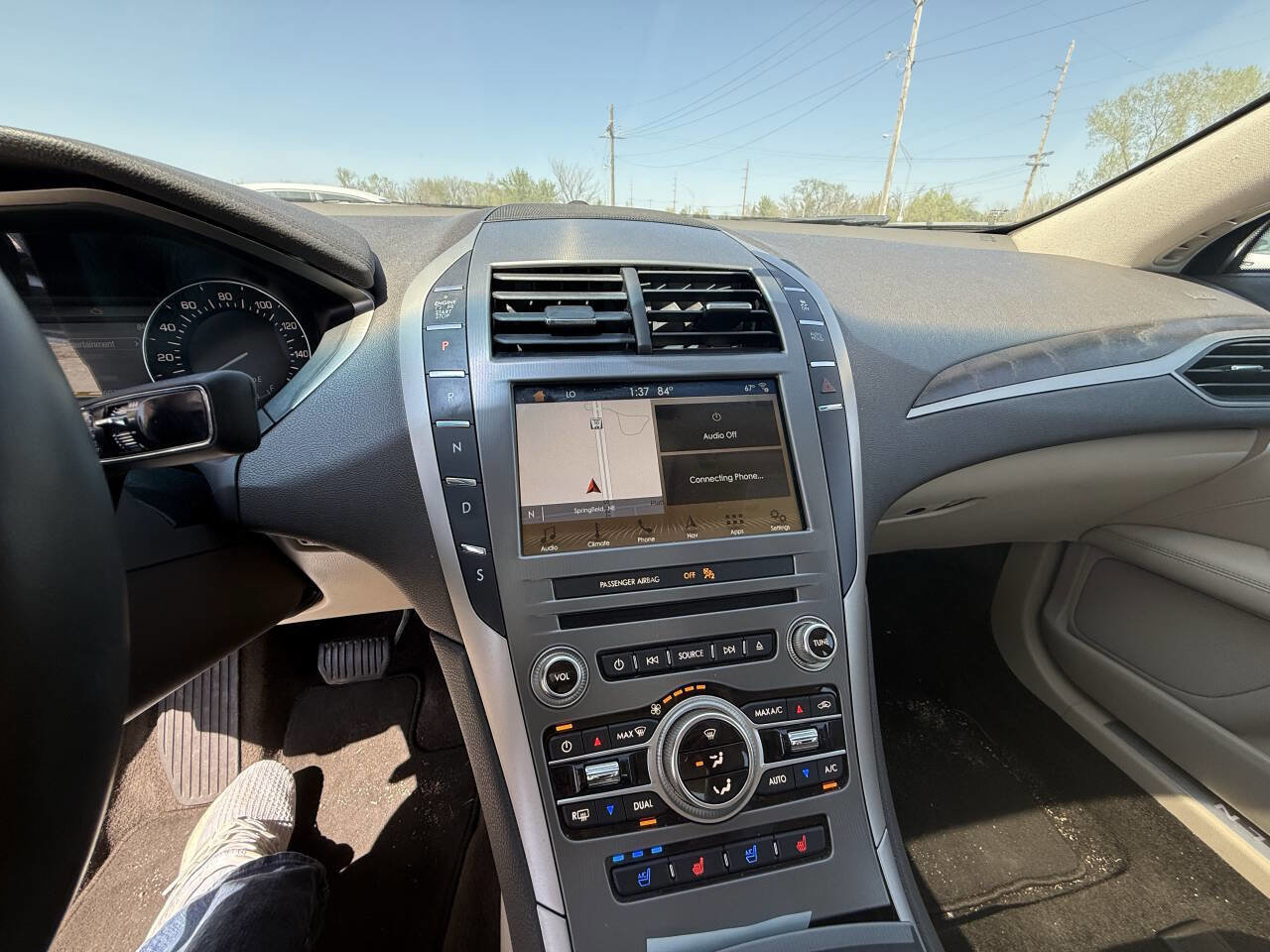 Used 2017 Lincoln MKZ Reserve FWD image 23