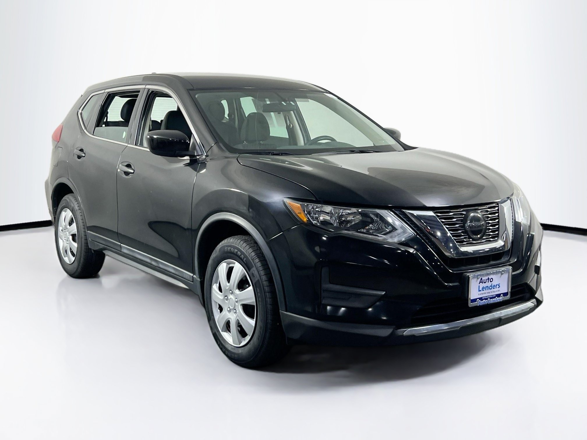 Used 2018 Nissan Rogue S AWD/4WD image 3