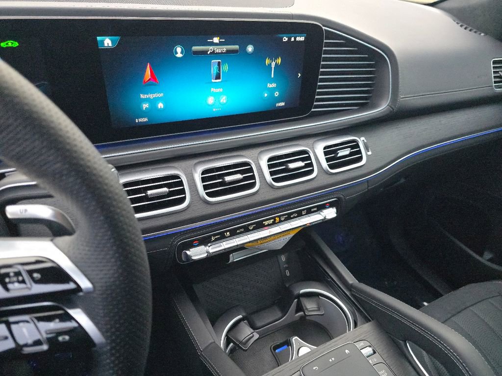 New 2026 Mercedes-Benz GLS 63 AMG 4MATIC image 31