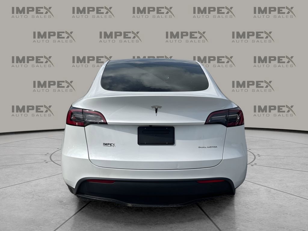 Used 2023 Tesla Model Y Long Range image 4