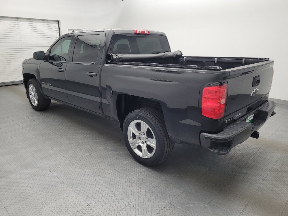 Used 2018 Chevrolet Silverado 1500 Custom w/ Custom Value Package RWD image 3