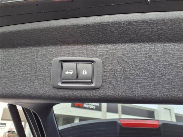 New 2025 Mitsubishi Outlander SEL image 33