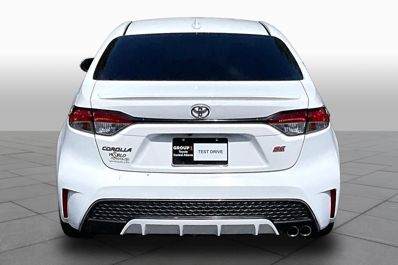 Used 2021 Toyota Corolla SE FWD image 4