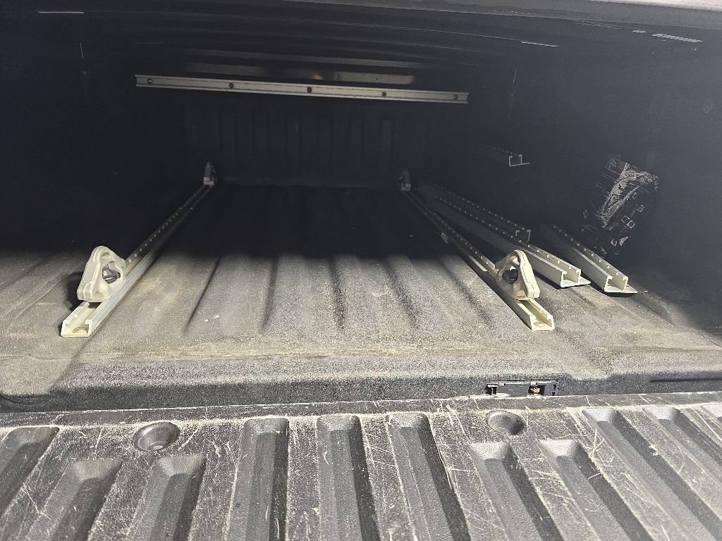 Used 2017 Nissan Frontier PRO-4X AWD/4WD image 27