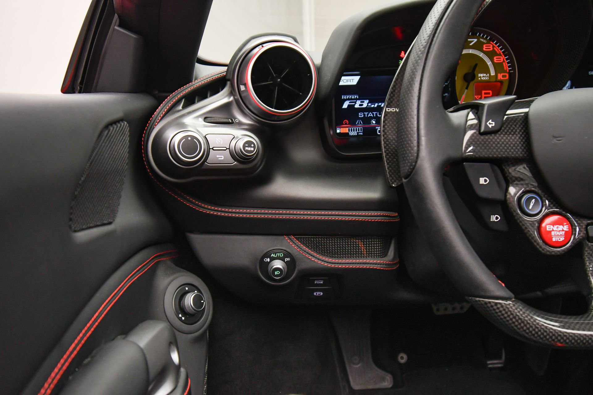 Used 2021 Ferrari F8 Tributo image 36