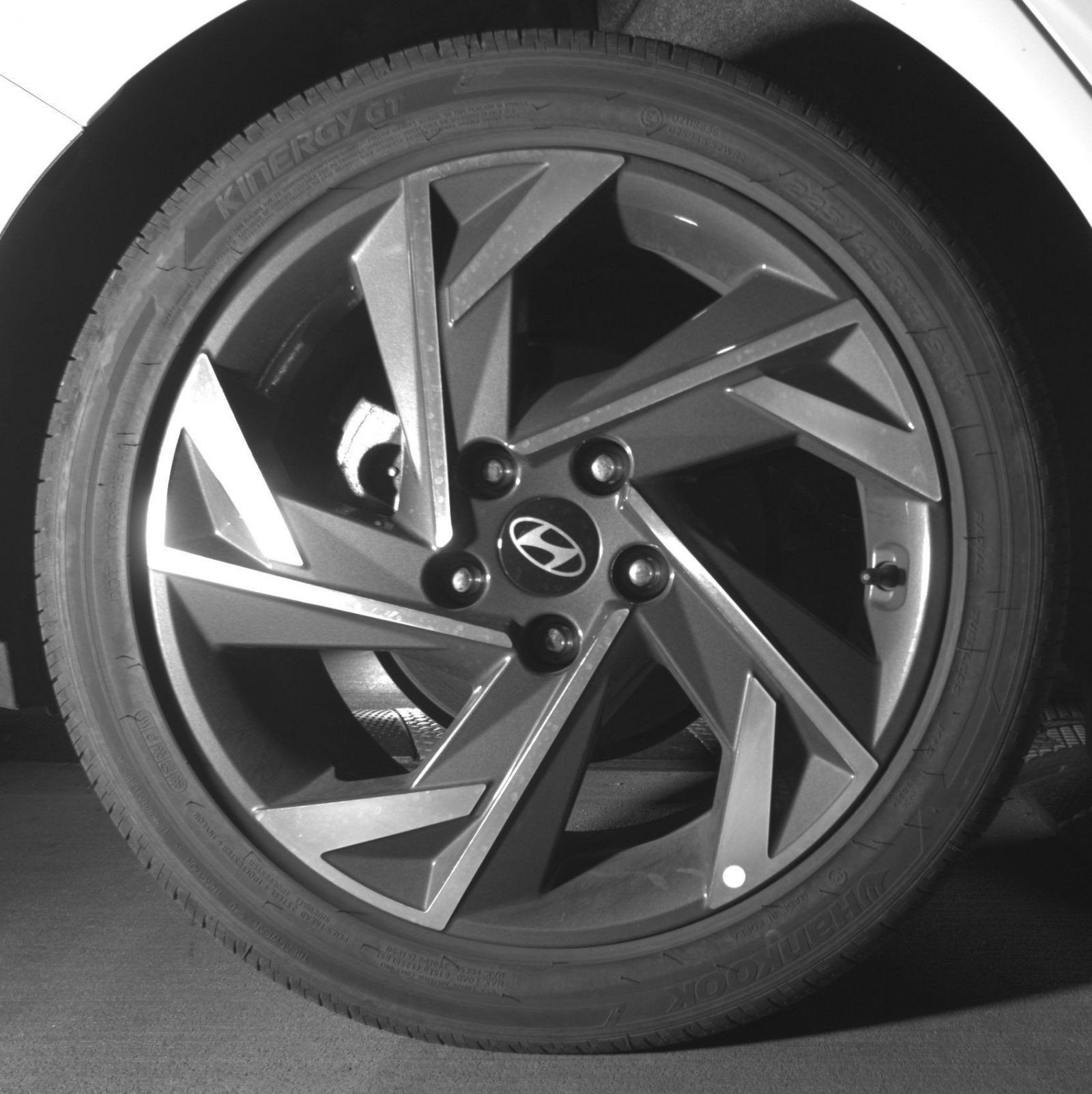 Used 2025 Hyundai Elantra SEL FWD image 18