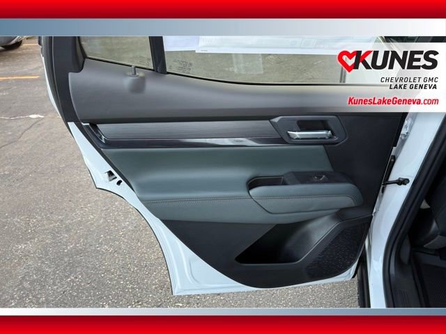 New 2026 GMC Terrain AT4 w/ Convenience Package III image 17