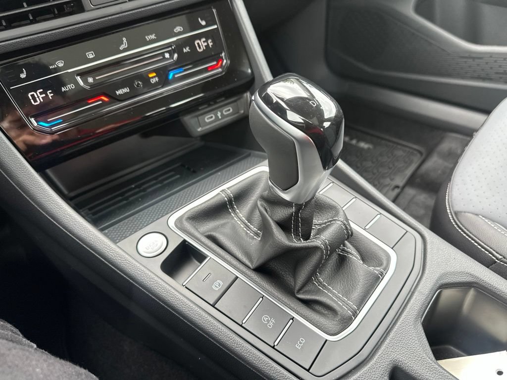 New 2026 Volkswagen Jetta SE FWD image 12