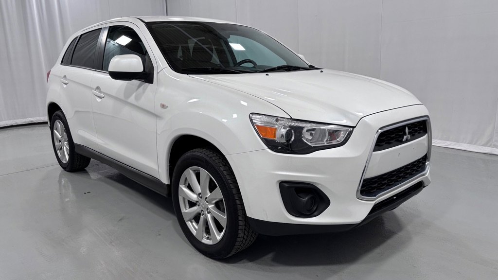 Used 2014 Mitsubishi Outlander Sport ES FWD image 3