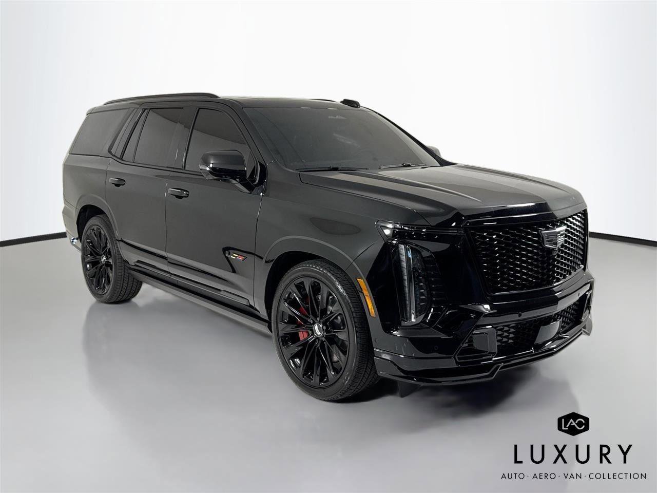 Used 2026 Cadillac Escalade V w/ LPO, ONYX Package AWD/4WD image 3