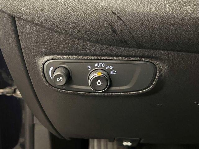 Used 2020 Chevrolet Equinox LT w/ LPO, Floor Liner Package AWD/4WD image 20